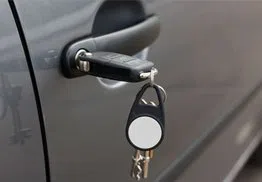 Gallery Locksmith Store Des Moines, IA 515-393-2181 - 18-Car-unlock