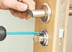 Gallery Locksmith Store Des Moines, IA 515-393-2181 Gallery Locksmith Store Des Moines, IA 515-393-2181 - 6-Lock-Repair